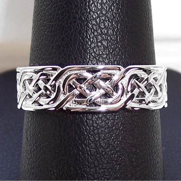 925 STERLING SILVER Celtic Irish Endless Knot Band Ring - Picture 10 of 15